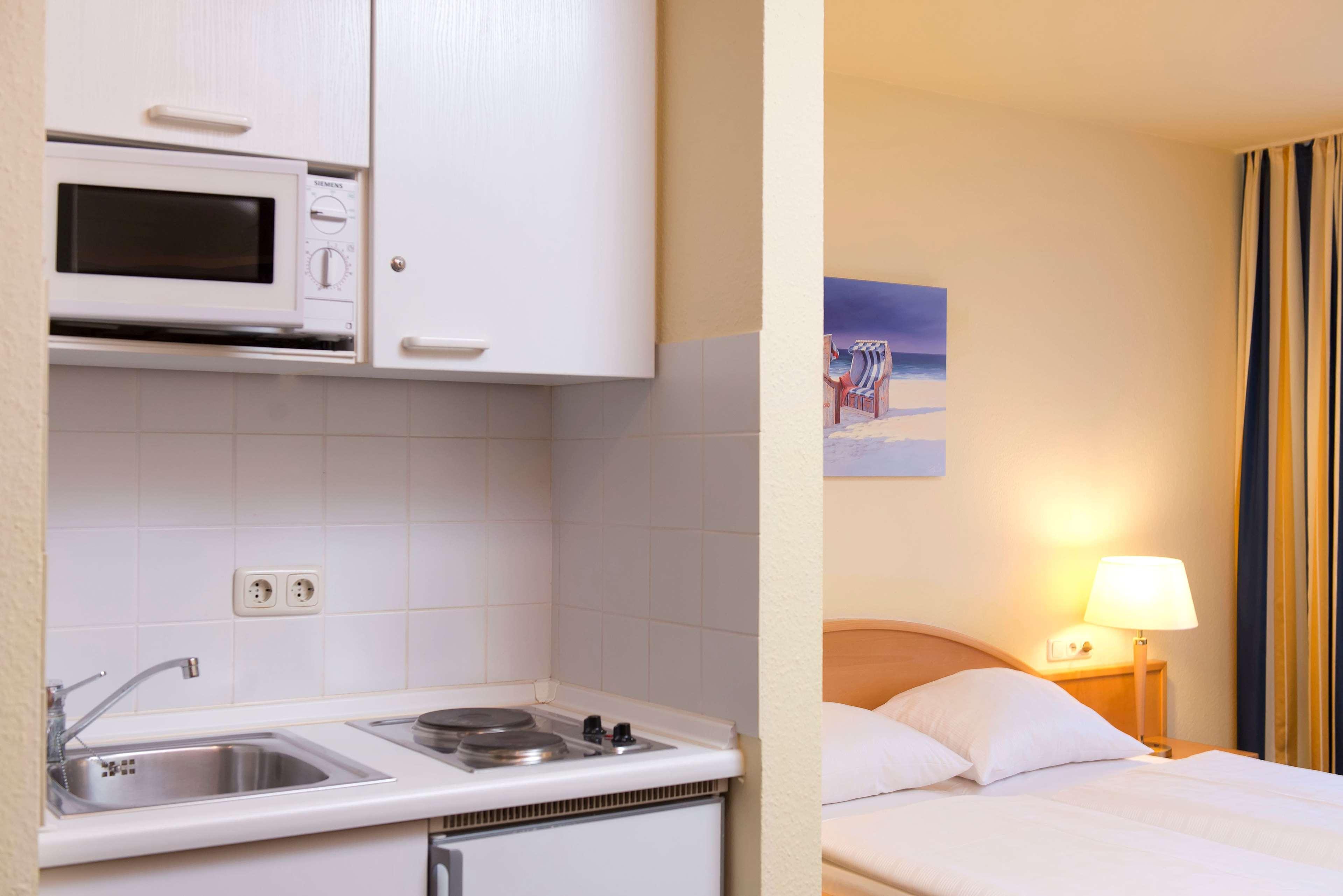 Tryp By Wyndham Luebeck Aquamarin Hotel Room photo